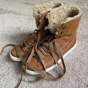 Ugg Sneakers